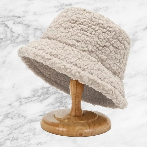 Accessories - Cream winter bucket hat (ADD ON ITEM)